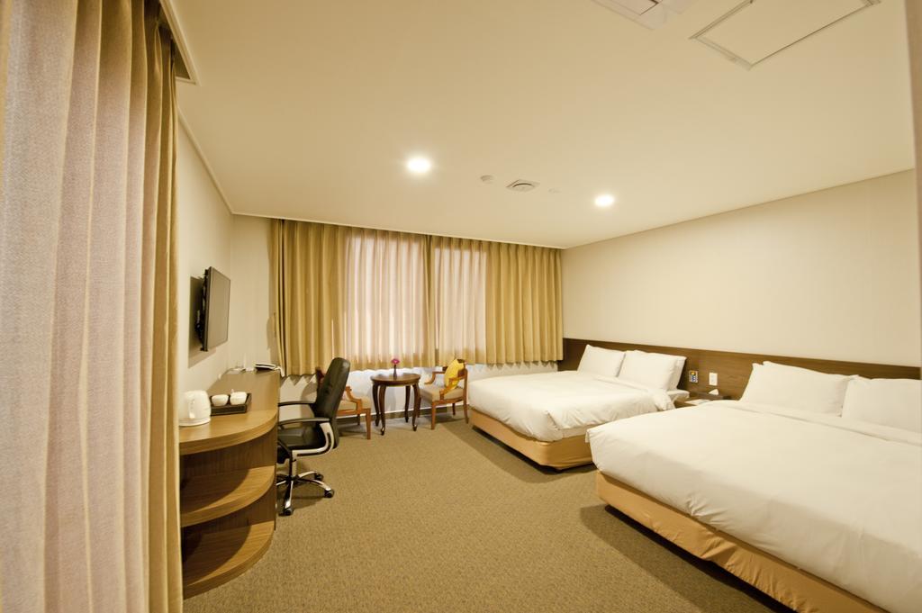 Jeonju Yeonghwa Hotel Quarto foto